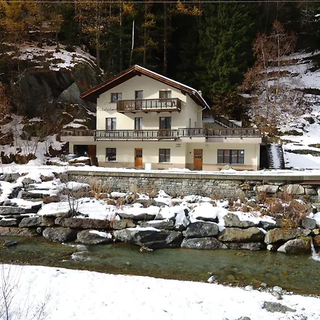 Haus Pickelschmiede Saas-Grund