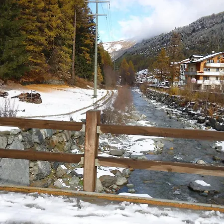 Διαμέρισμα Haus Pickelschmiede Saas-Grund